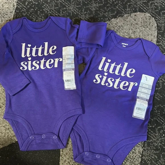 Little sister twins - Picture 1 of 4